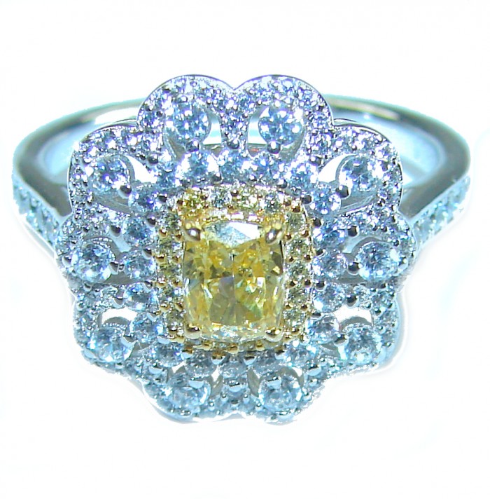 1.10 carat yellow Sapphire .925 Sterling Silver brilliantly handcrafted ring s. 7 1/4 - Close-up of 1.10 carat yellow Sapphire ring in .925 Sterling Silver.