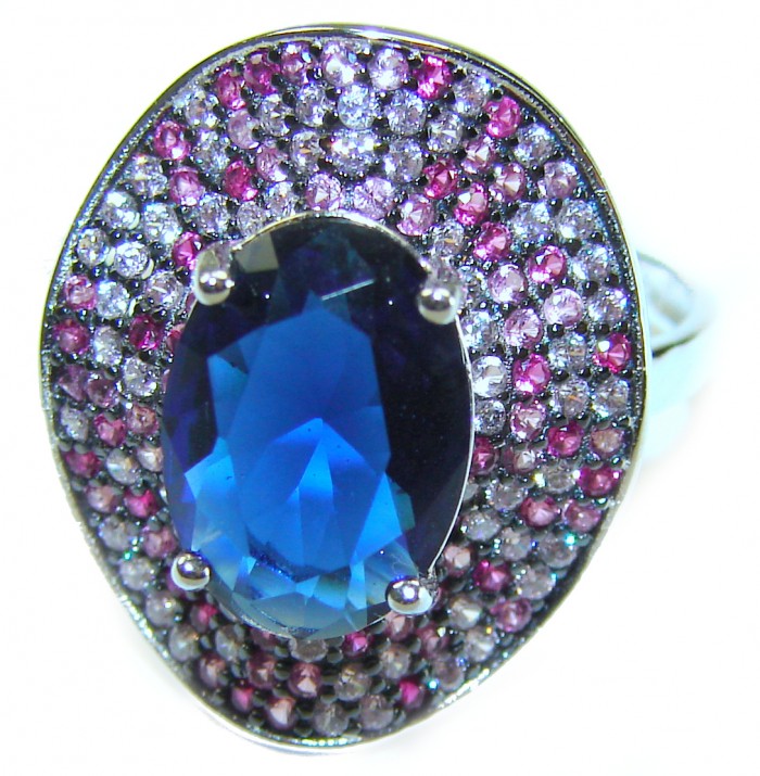 Authentic 10.5 carat Kyanite .925 Sterling Silver handcrafted Ring size 7 - Close-up of 10.5 carat Kyanite with pink and clear gemstones in sterling silver.