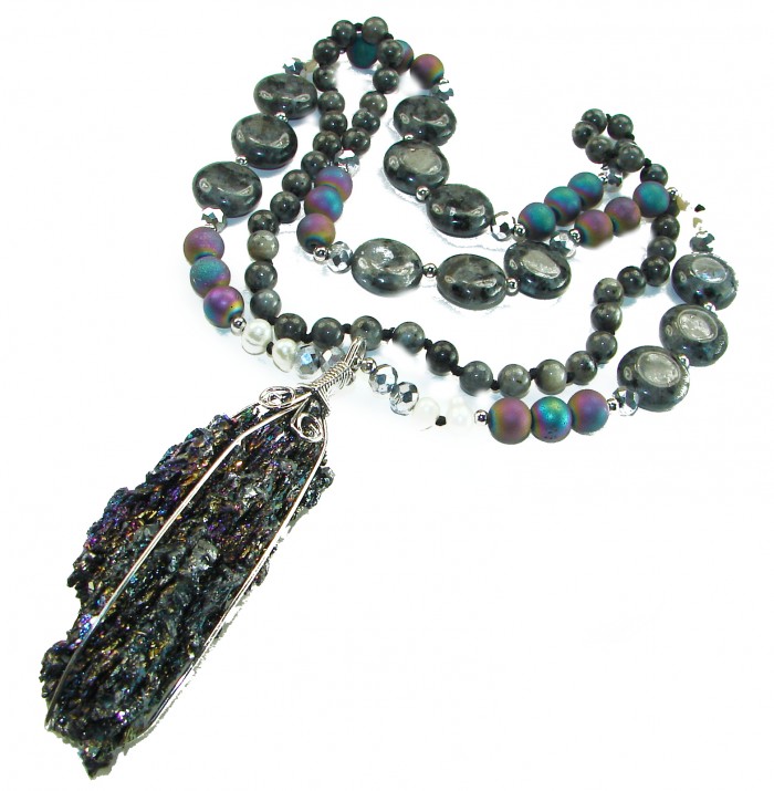 Bohemian Style Huge Genuine 34 inches Titanum Druzy .925 Sterling Silver handmade necklace - Bohemian style titanium druzy necklace with large pendant, top view.