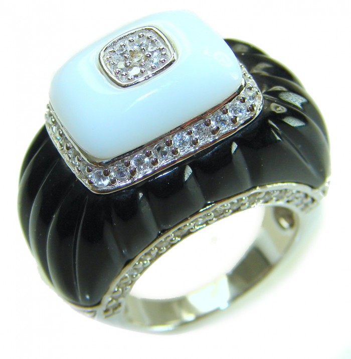 Divine Creation 10.5 carat Howlite black Enamel .925 Sterling Silver handcrafted LARGE Ring s. 7 - Close-up of Divine Creation ring with black enamel and howlite stone.