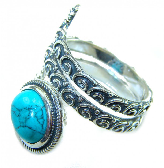 Serenity - 7.5 carat genuine Turquoise .925 Sterling Silver Ring size 6 - Close-up of turquoise stone in detailed sterling silver setting