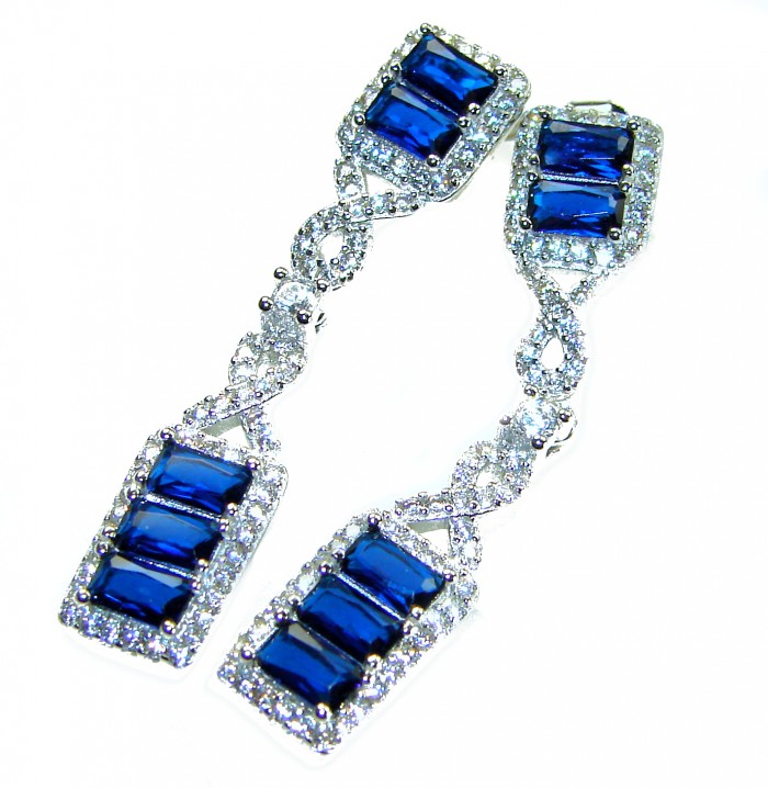ART DECO - 9.5 carat natural Sapphire .925 Sterling Silver handcrafted incredible earrings - Elegant sapphire and silver earrings, front view with intricate details.