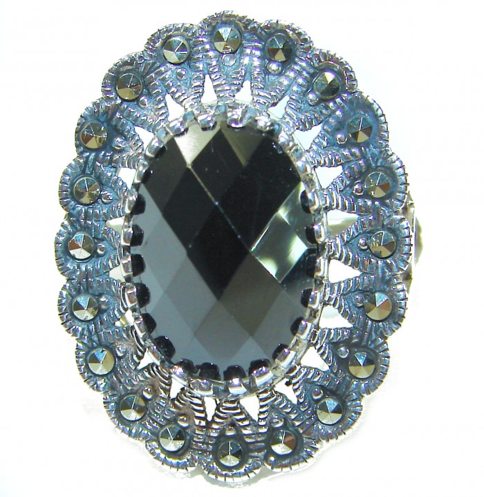 Roxanna - Huge 12.5 carat Black Onyx .925 Sterling Silver handcrafted ring; s. 8 - Close-up of Roxanna 12.5 carat Black Onyx in .925 Sterling Silver setting.