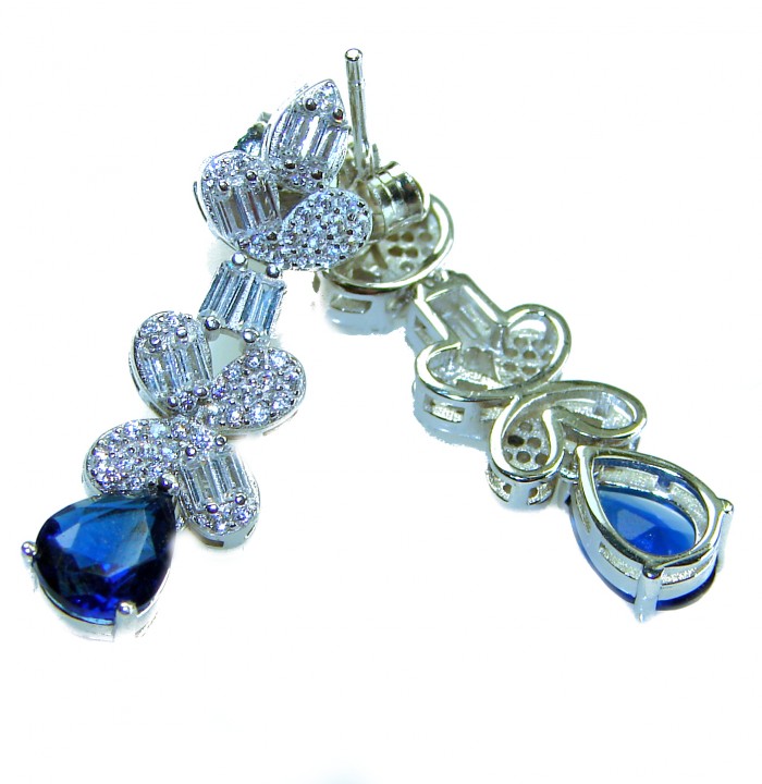 Art Deco - Luxurious natural 10.5 carat Sapphire .925 Sterling Silver Perfectly handcrafted earrings - Earrings with sapphire and diamond detail, front and back view.