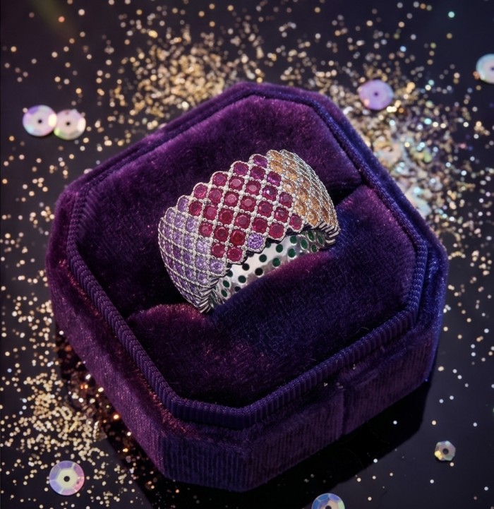 My own Rainbow - authentic 8.7 carat multigem .925 Sterling Silver Eternity Ring size 6 1/2 - Rainbow multigem ring in velvet box with glitter background, top view.