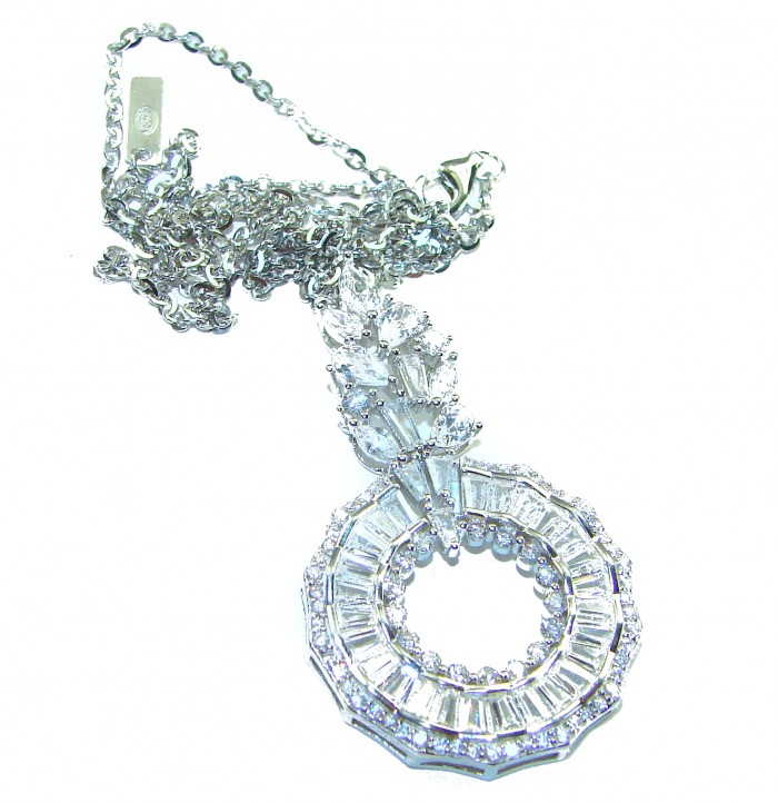 Exceptional quality - Art Deco 28.2 carat White Topaz .925 Sterling Silver handcrafted Necklace - Top view of Art Deco 28.2 carat white topaz pendant on chain.