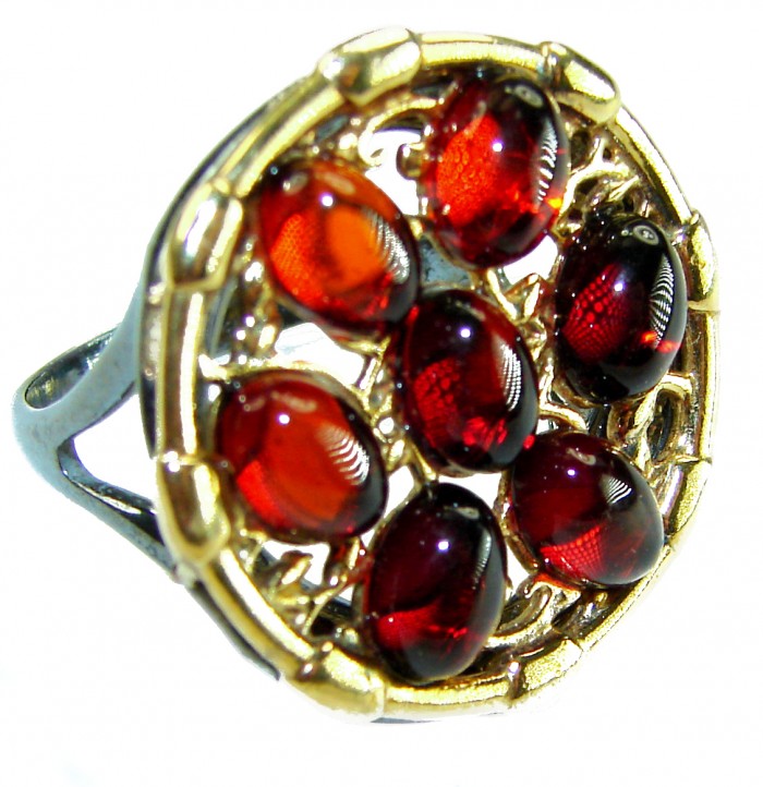 Beauty of the Nature Baltic Amber 2 tones .925 Sterling Silver handcrafted ring; s. 8 1/4 - Top view of Baltic Amber ring with gold accents in sterling silver setting.