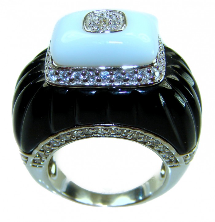 Divine Creation 10.5 carat Howlite black Enamel .925 Sterling Silver handcrafted LARGE Ring s. 7 - Black and white ring with howlite detail, side view.