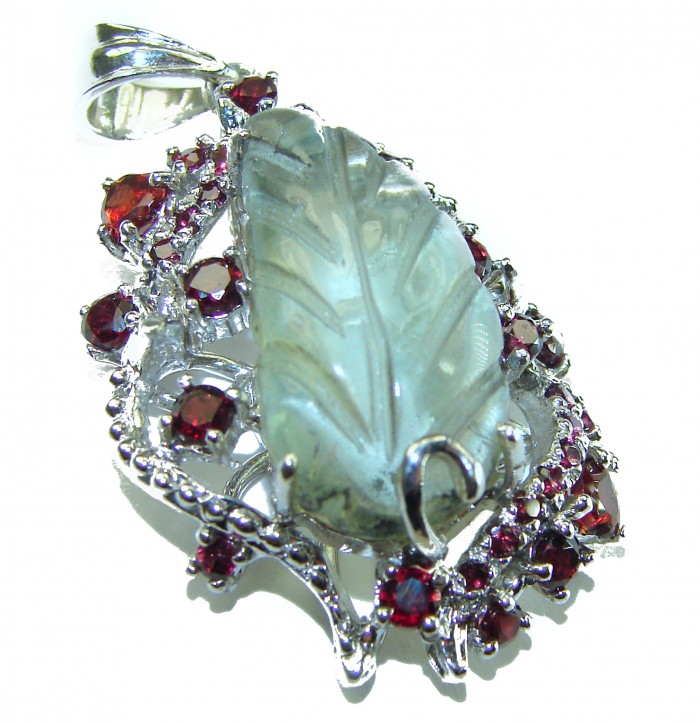 Back to Nature 22.5 carat carved Green Amethyst Garnet .925 Sterling Silver handmade Pendant - photo 1