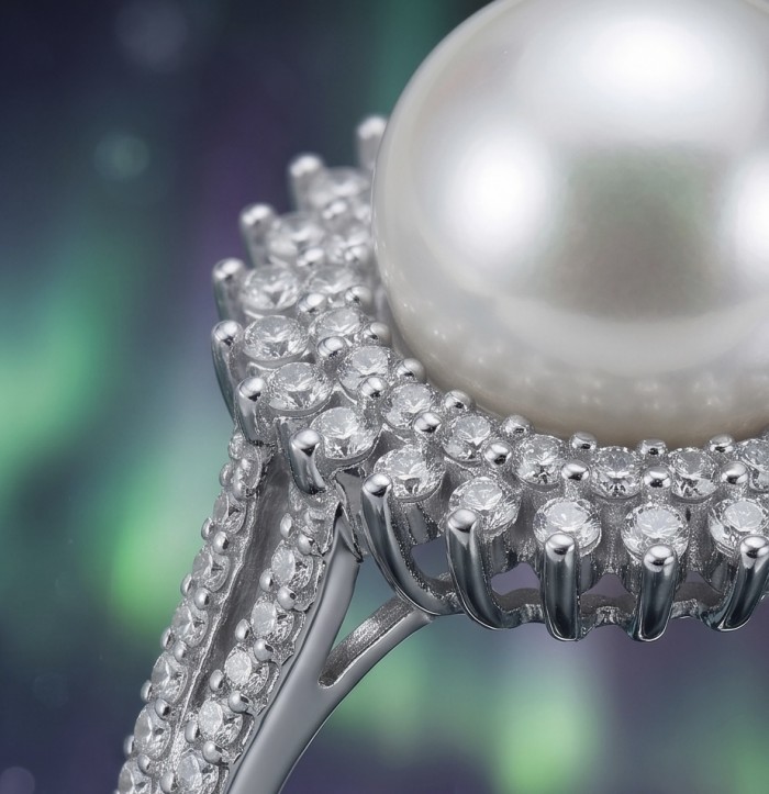 Authentic rare Pearl .925 Sterling Silver handcrafted ring; s. 8 1/4 - Close-up of pearl and diamond accents on sterling silver ring.