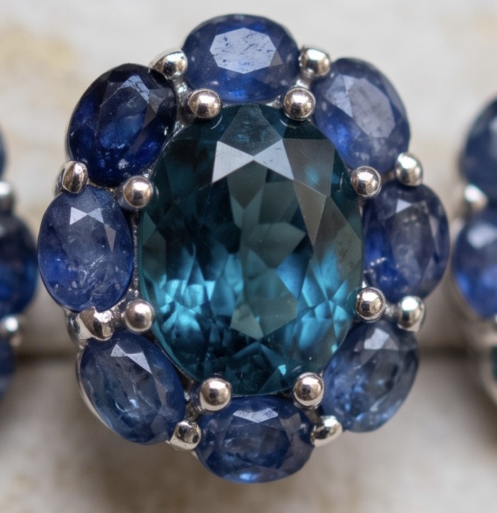 Forget-me-not 9.5 carat London Blue Topaz rhodium over .925 Sterling Silver handmade earrings - Close-up of Forget-me-not London Blue Topaz ring stones and setting