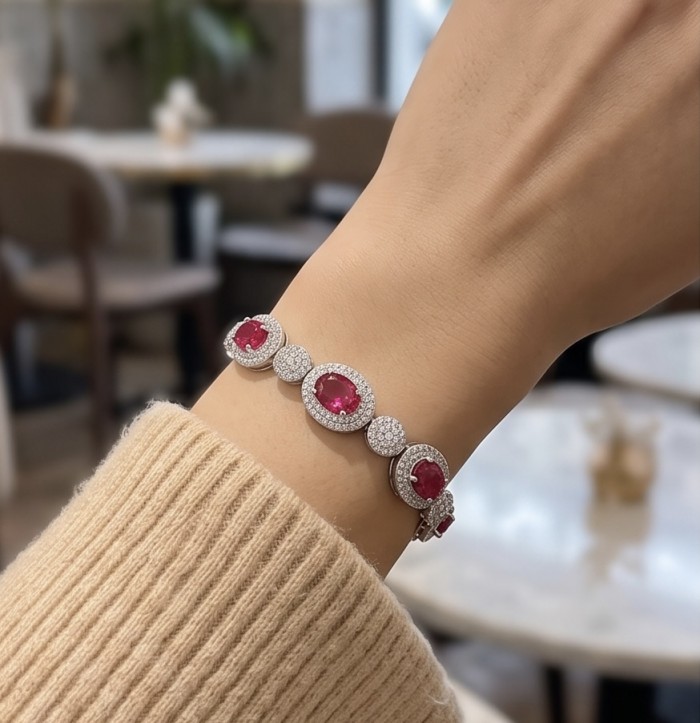 Luxurious 2.8 carat natural Mozambique Ruby .925 Sterling Silver Statement Bracelet - Worn on hand, 2.8 carat natural Mozambique Ruby bracelet in Sterling Silver.
