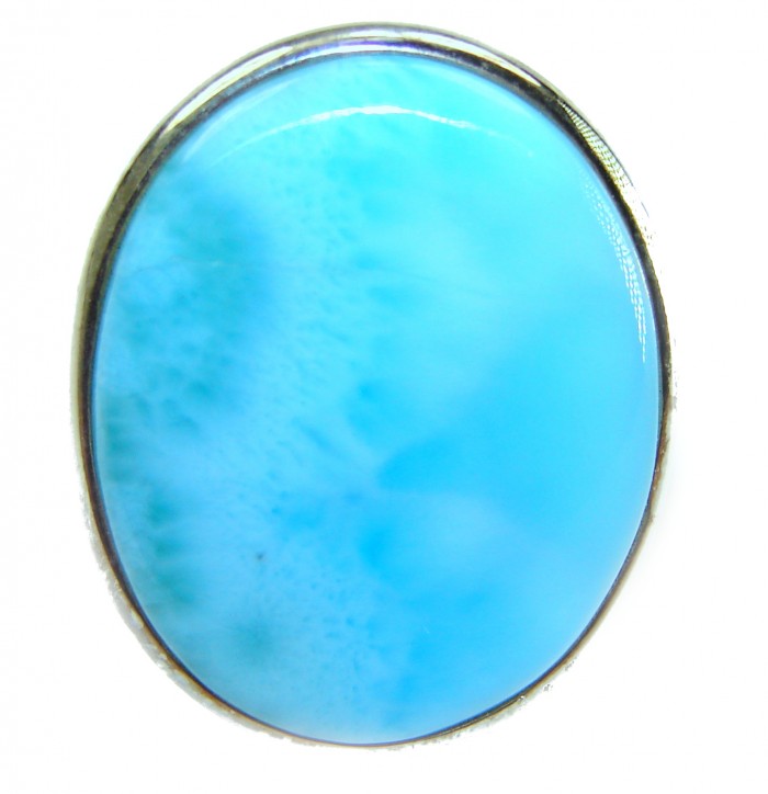Caribbean Beauty 18.5 carat Genuine Blue Larimar .925 Sterling Silver handmade ring size 10 - Stone close-up of Caribbean Beauty 18.5 carat Genuine Blue Larimar ring.