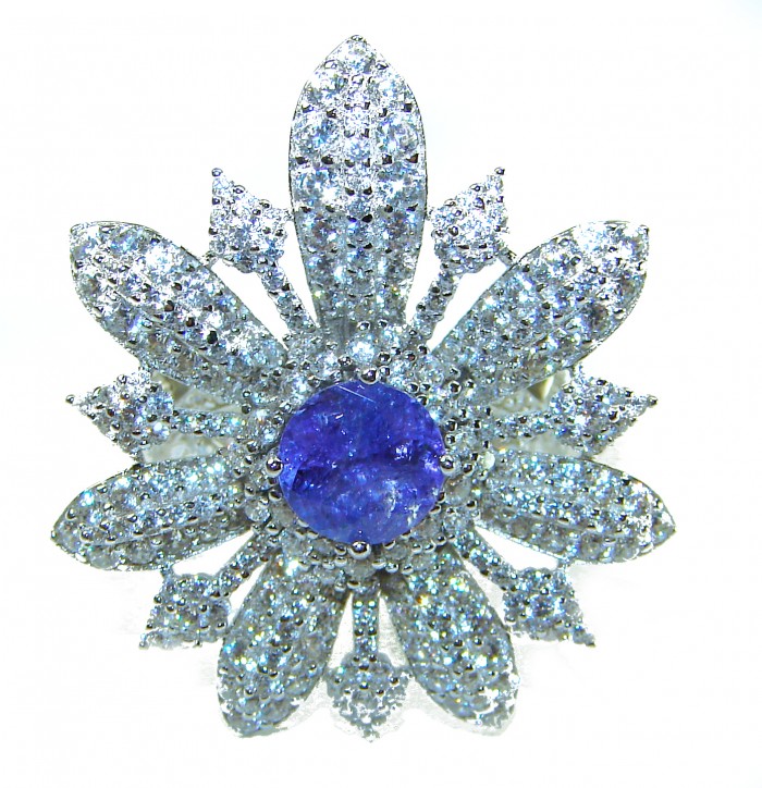 Luxurious 4.2 carat natural Tanzanite .925 Sterling Silver handcrafted Ring size 6 1/4 - Flower-shaped ring with Tanzanite center, top view, detailed stones.