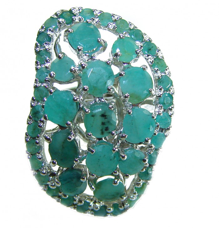 Tiffany- 25.5 ctw Colombian Emerald .925 Sterling Silver handcrafted Statement Ring size 7 - Close-up of Tiffany ring with Colombian emeralds in sterling silver.