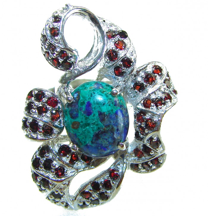 Great quality Blue Azurite Sapphire .925 Sterling Silver handcrafted Ring size 9 1/4 - Close-up of blue azurite and red stones in sterling silver setting