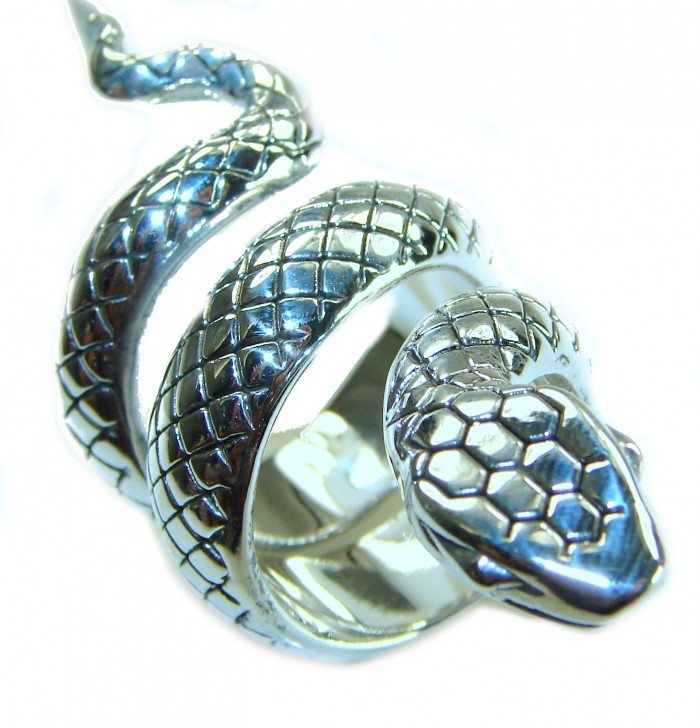 Large Boa Snake .925 Sterling Silver handcrafted Statement SPINAL Ring size 7 - Close-up of sterling silver snake ring, showing scales and details.