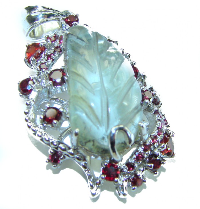 Back to Nature 22.5 carat carved Green Amethyst Garnet .925 Sterling Silver handmade Pendant - photo 3