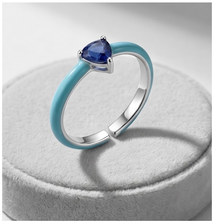 Natural 0.8 carat Sapphire and Enamel .925 Sterling Silver Huge handcrafted Ring s. 8 - Side view of a sapphire and enamel sterling silver ring on display.