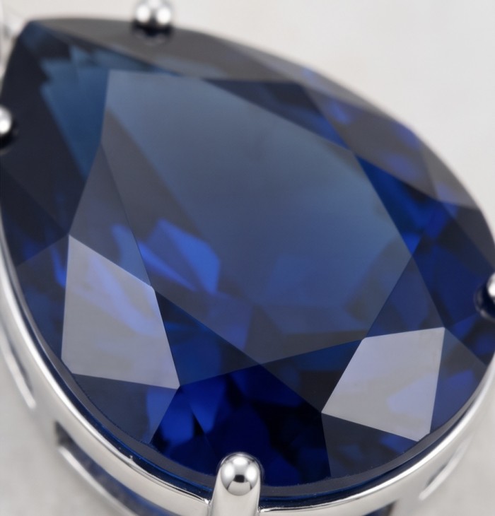 Emma 17.5 carat London Blue Topaz .925 Sterling Silver handmade Statement Pendant - Close-up of Emma 17.5 carat London Blue Topaz in .925 Sterling Silver
