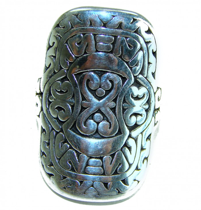 Large and Solid Bali made .925 Sterling Silver ring size 9 - Detailed top view of ornate Bali .925 Sterling Silver ring size 9.