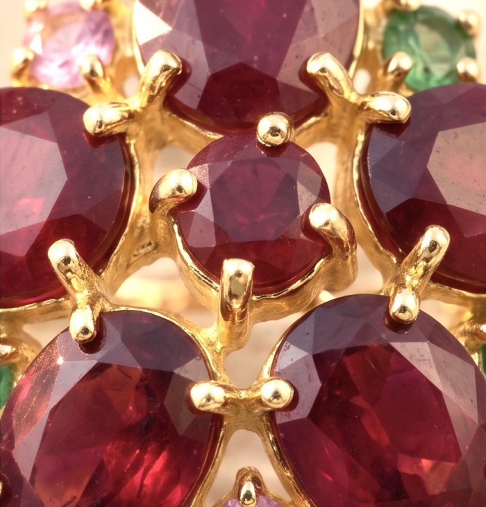 Blooming Garden Genuine 24.5 carat Kashmir Ruby .925 Sterling Silver dipped in 22K Gold Large Statement Ring size 7 1/4 - Stone close-up of Blooming Garden 24.5 carat Kashmir Ruby jewelry
