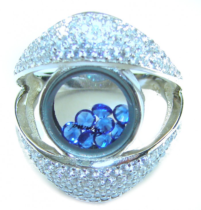 Floating Memories 3.5 carat Sapphire .925 Sterling Silver Handcrafted Ring size 6 1/4 - Close-up of sapphire stones in Floating Memories sterling silver ring