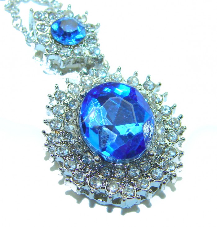Pacifica 15.5 carat Swiss Blue Topaz .925 Sterling Silver Handcrafted necklace - Close-up of Pacifica blue topaz pendant in sterling silver.