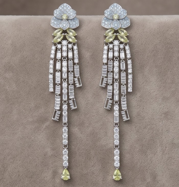 Luxurious Golden - 8.2 carat yellow Montana Sapphire .925 Sterling Silver handcrafted Statement earrings - Dangling earrings with flower design and yellow sapphires, front view.