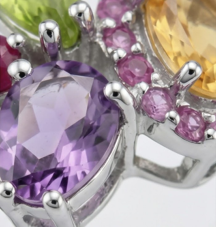 Summer - authentic 7.5 carat multigem .925 Sterling Silver Ring size 8 - Close-up of multigem stones in sterling silver setting.