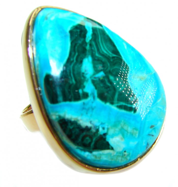 Great quality Parrot's Wings Chrysocolla 8K Gold over .925 Sterling Silver handcrafted Ring size 7 adjustable - Stone close-up of Parrot's Wings Chrysocolla ring in gold setting.