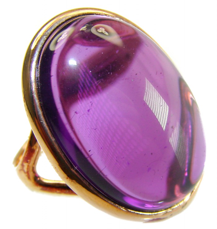 Top quality 25.2 carat Amethyst .925 Sterling Silver dipped in 18K Gold Handcrafted Large Ring size 7 3/4 - Close-up of 25.2 carat amethyst set in sterling silver.