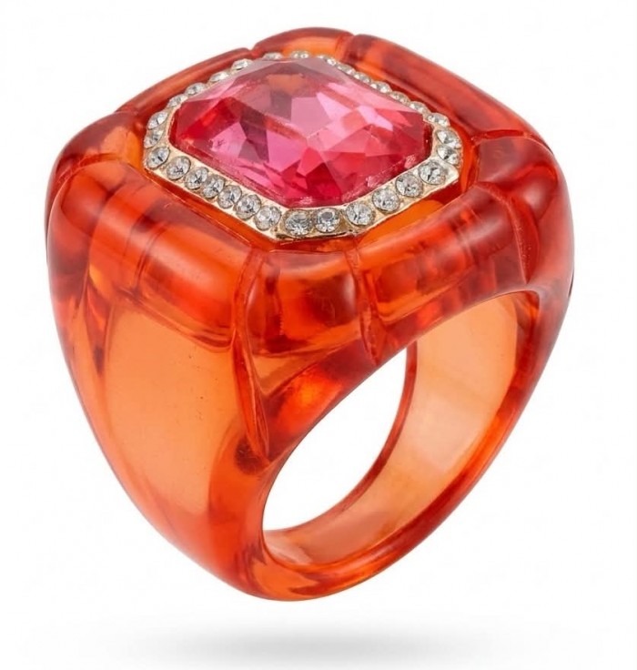 Candy Store - Modern Design Natural Red Raisin Pink Topaz .925 Sterling Silver ring size 8 - Translucent ring with pink topaz, side view showing stone detail.