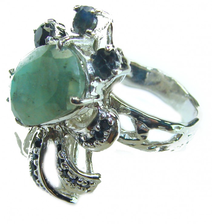 Julietta - Perfect quality authentic 9.8 Grandidierite Sapphire .925 Sterling Silver handmade Ring s. 8 - Close-up of Julietta ring with grandidierite and sapphires in silver setting.