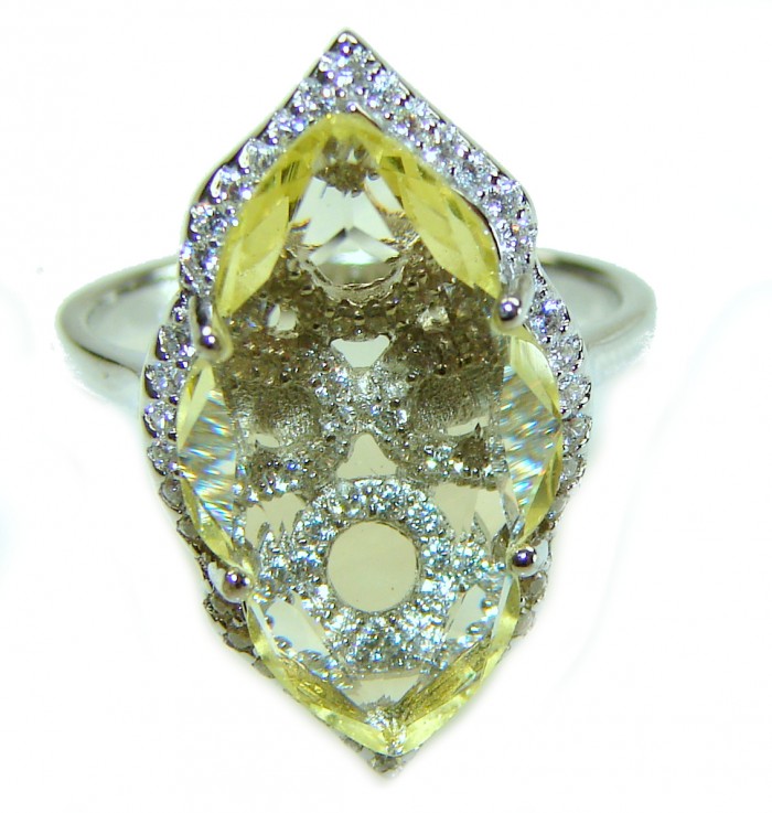 Costa del Sol 8.8 carat Lemon Quartz .925 Sterling Silver handcrafted Statement Handcrafted Ring size 6 - Close-up of Costa del Sol 8.8 carat Lemon Quartz ring in sterling silver