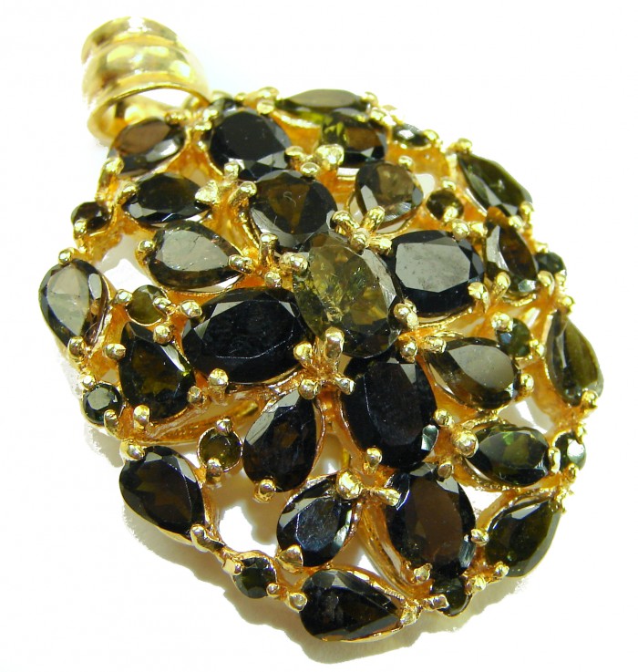 Vintage Design - 20.2 carat deep blue Sapphire .925 Sterling Silver dipped in 18K Gold handcrafted PENDANT - Close-up of vintage design pendant with deep blue sapphires on gold setting.