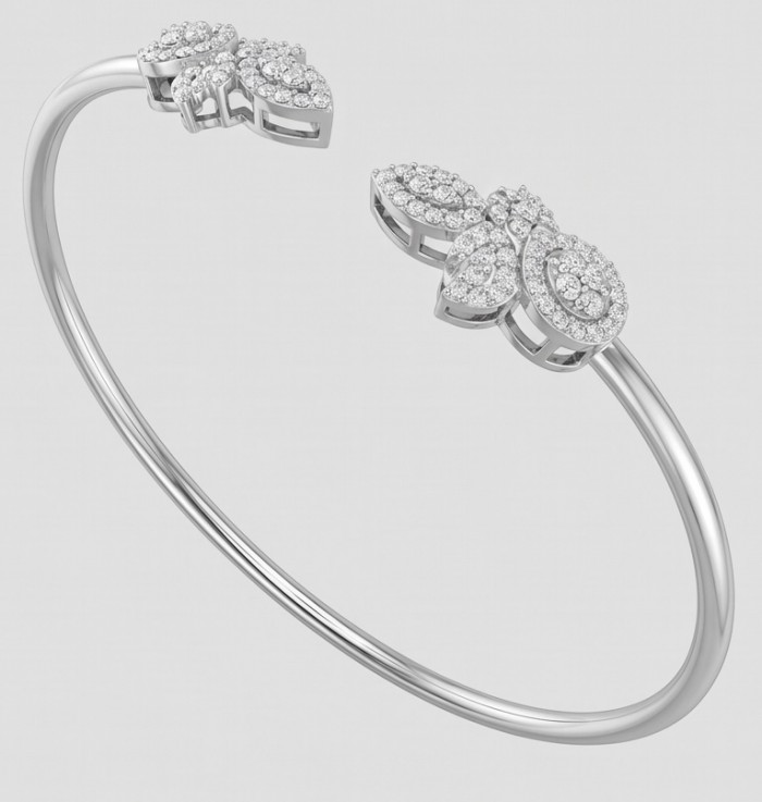 Romantica Precious Natural 4.2 carat White Topaz .925 Sterling Silver bracelet - Top view of Romantica bracelet with white topaz on sterling silver.
