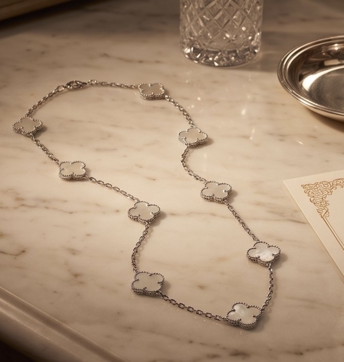 44 inches Outstanding authentic inlay Blister Pearl Lucky Four Leaf Clover .925 Sterling Silver Station necklace - Jewelry photo, top view of 44-inch inlay Blister Pearl Lucky necklace.