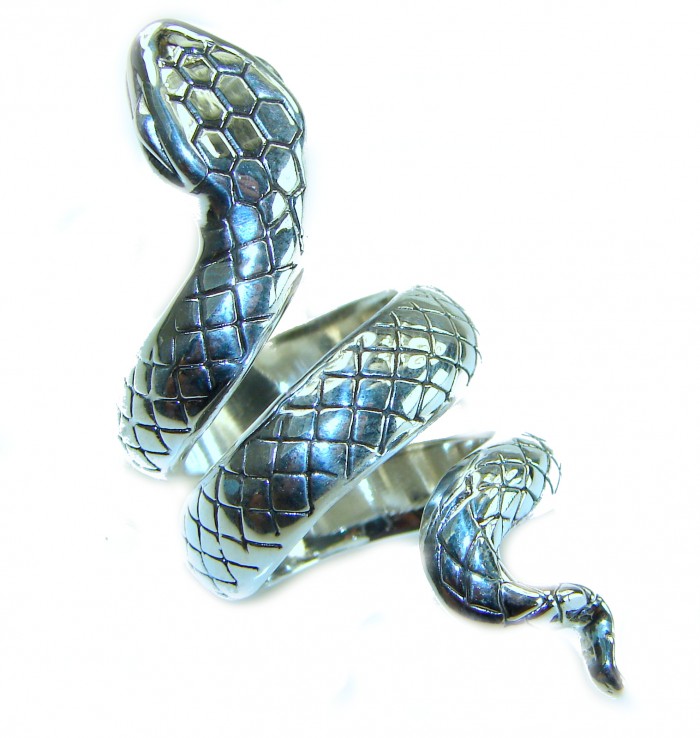 Large Boa Snake .925 Sterling Silver handcrafted Statement SPINAL Ring size 7 - Sterling silver snake ring, side view showcasing detail and texture.