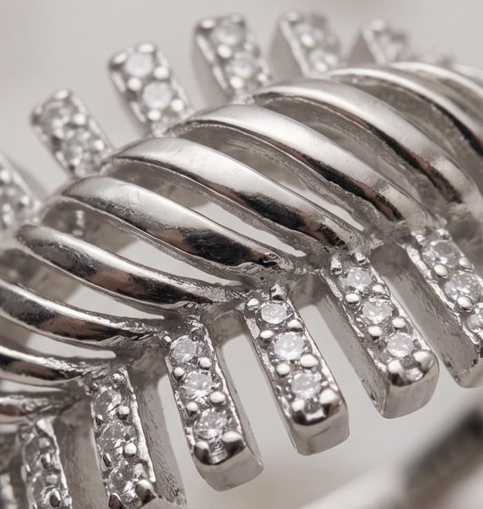 Perfection Round cut 3.2 carat White Topaz rhodium over .925 Silver handcrafted Cocktail Ring s. 7 1/2 - Close-up of rhodium ring with round cut white topaz stones.