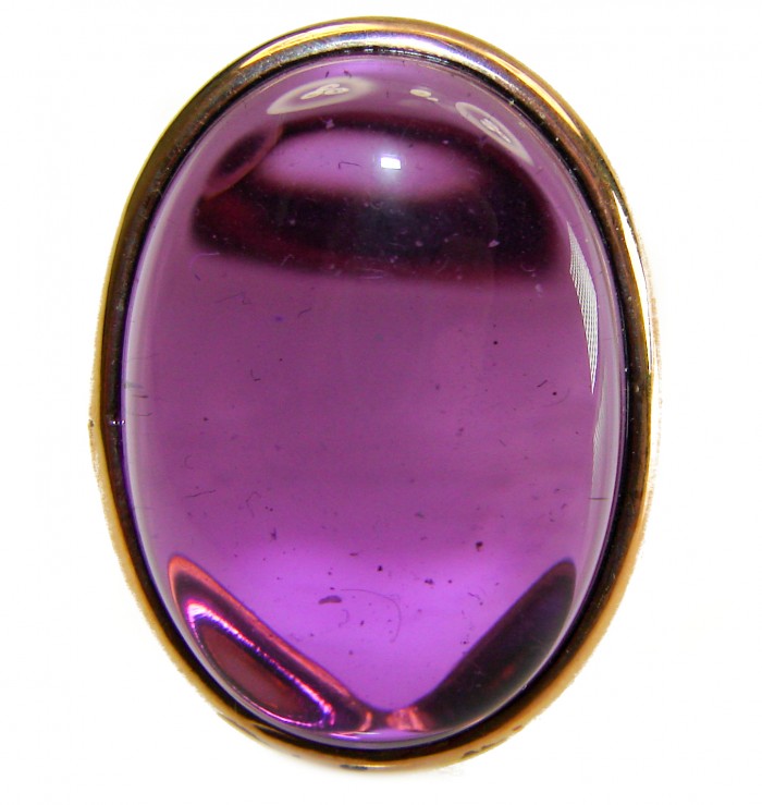 Top quality 25.2 carat Amethyst .925 Sterling Silver dipped in 18K Gold Handcrafted Large Ring size 7 3/4 - Amethyst stone close-up in sterling silver setting.