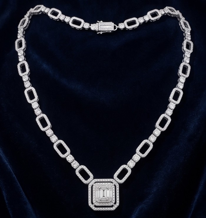 Art Deco - Luxurious natural 18.5 carat White Topaz .925 Sterling Silver Perfectly handcrafted Necklace - Art Deco necklace displayed on velvet background.