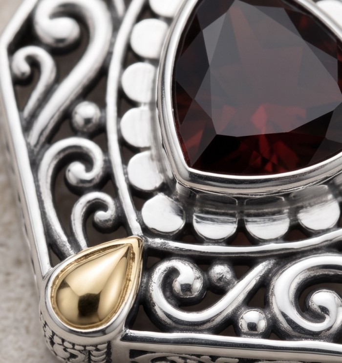 Vintage Beauty 5.9 carat genuine Garnet rhodium over 2 tones .925 Sterling Silver handcrafted pendant - Close-up of garnet setting with intricate silver and gold details