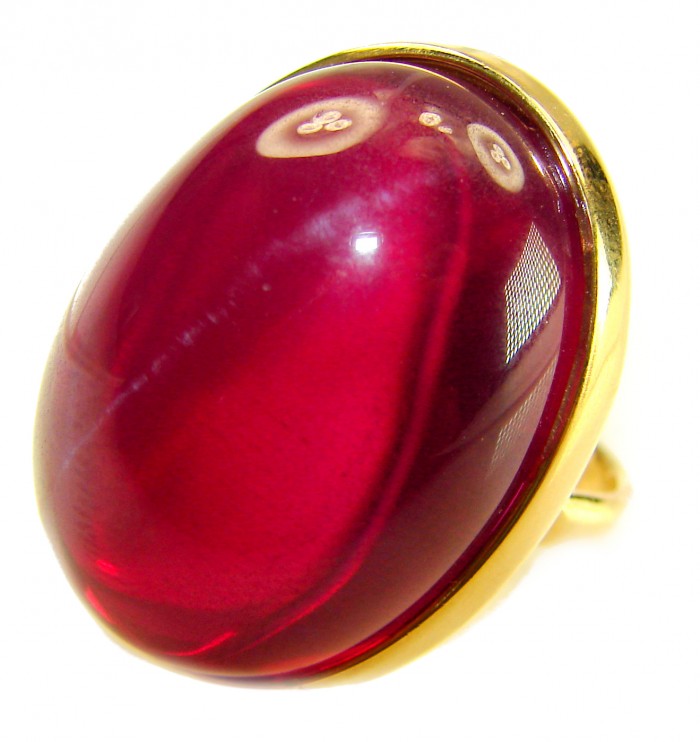 Bella Rosa Genuine 46.5 CARAT Star Ruby .925 Sterling Silver dipped in 18K Gold ovrLarge Statement Ring size 8 - Close-up of Bella Rosa 46.5 carat star ruby in gold-toned setting