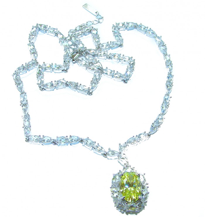 Luxurious Golden - 6.5 carat yellow Montana Sapphire .925 Sterling Silver handcrafted Statement Necklace - Luxurious necklace with yellow Montana sapphire, top view