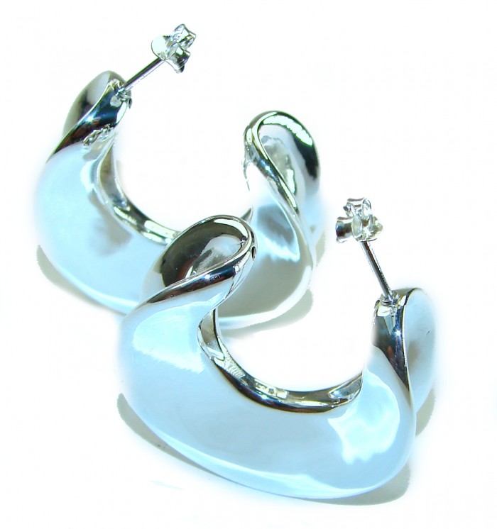 LARGE - EXTRAVAGANZA - Highly Polished Fancy .925 Sterling Silver Italy made Earrings - Close-up of highly polished sterling silver earrings with screw backs.