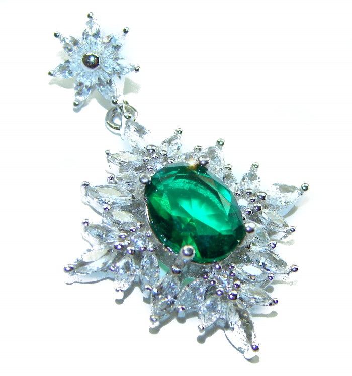 Luxurious 4.9 carat Emerald .925 Sterling Silver handcrafted handcrafted pendant - photo 1