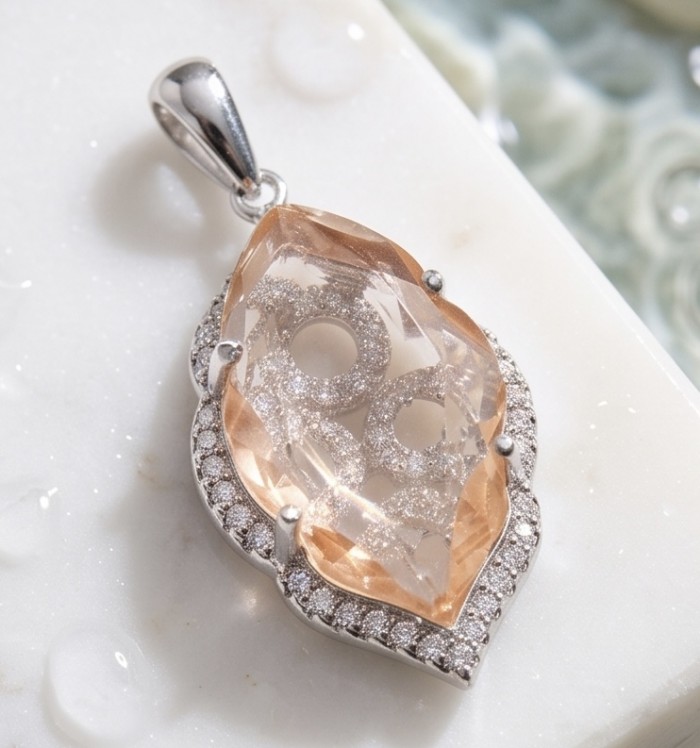 Jasmine 9.9 carat authentic Morganite .925 Sterling Silver Handcrafted pendant - Close-up of Jasmine 9.9 carat Morganite pendant in .925 Sterling Silver.
