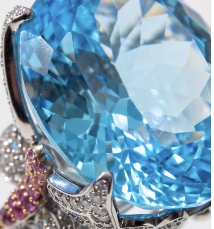 Pacifica - Authentic 30.8 carat Swiss Blue Topaz Rhodium over .925 Sterling Silver handcrafted Large Statement ring size 7 1/4 - Stone close-up of 30.8 carat Swiss Blue Topaz with Rhodium detailing