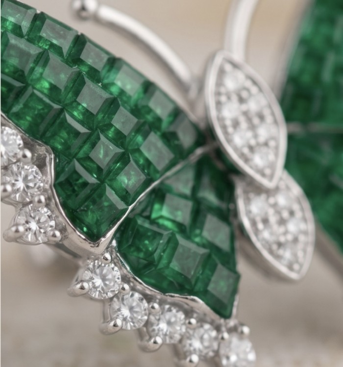 Incredible green Butterflies mystery setting genuine 11.5 CARAT Emerald .925 Sterling Silver handcrafted Earrings - Stone close-up of butterfly jewelry with green and clear stones